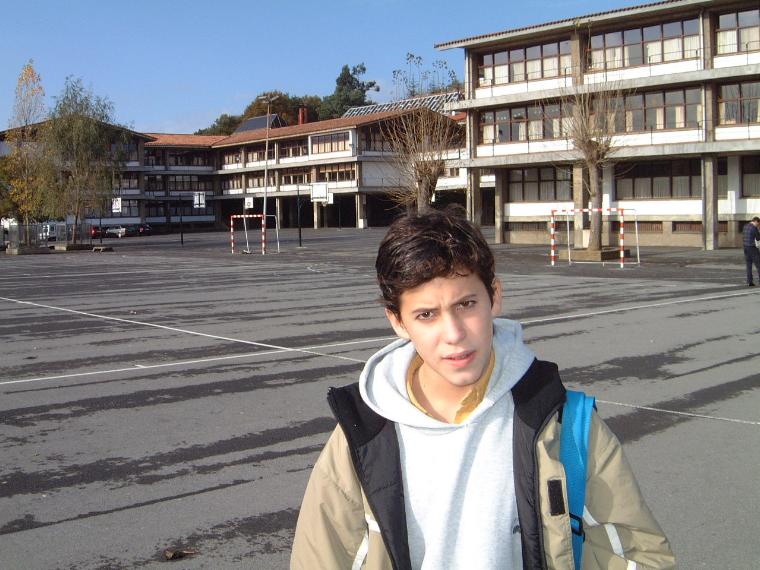 Este es mi colegio: Askartza Claret. Haz click para verlo.