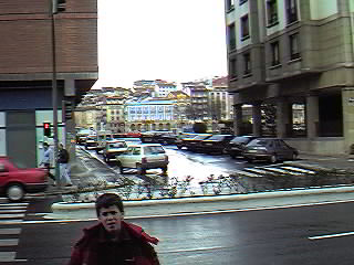 c/Novia de Salcedo, hacia el Muelle Tom�s Olabarri y el Puente Colgante.