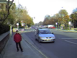 Areetako Etorbidea, hacia la Avda. Zugazarte.