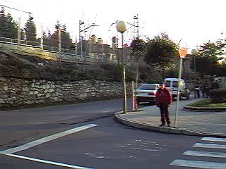 c/ Negubide, hacia la estaci�n de Metro Gobela.