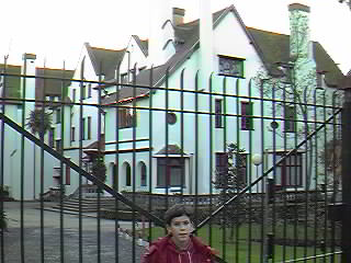 Zona residencial. c/ Cervantes de Las Arenas.