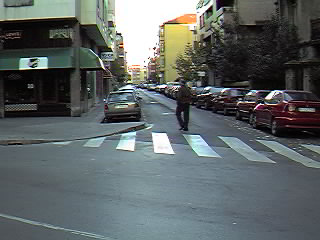 c/ Gobela (hacia el Metro)