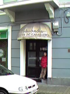 Peluquer�a de Caballeros Eduardo. Visita su Web, ya abierta en GetxoWeb