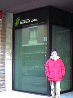 Oficina de la Seguridad Social. Visite su Web...