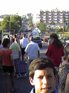 Mercadillo ( de los martes). Urbanizaci�n Mil Palmeras.