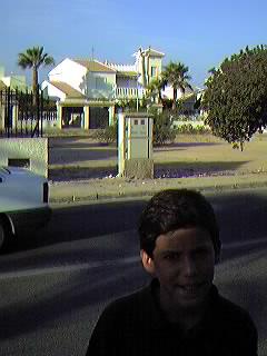 Avda. de Espa�a. Urbanizaci�n Mil Palmeras.