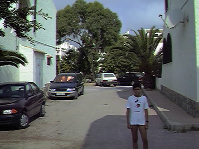 Escenas en MIL PALMERAS. Verano del 99.