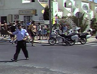 Polica Municipal. Tel. 96 5352334. AYUNTAMIENTO: Tel: 96 5352225 / 96 5351008.