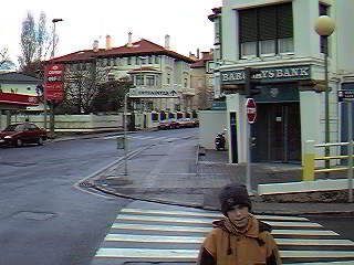 Neguriko Etorbidea, hacia la Estaci�n de Metro Neguri.