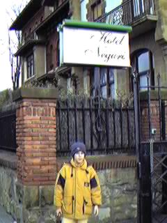 Hotel Neguri ** . Direcci�n: Algortako Etorbidea, 14. Neguri.  Tel: 94 491.05.09. Precio aproximado habitaci�n doble: 9.500 pts.