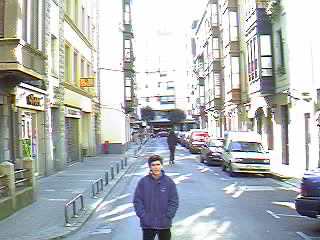 c/ Urkijo, hacia la Iglesia de Las Mercedes.