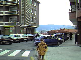 Accesos a garajes. Calles particulares.