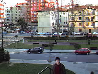 c/ Negubide. Al fondo se observa el barrio de Romo, tras el soterramiento del Metro.