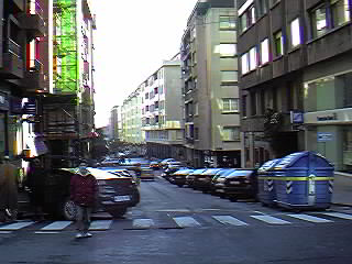 c/ Zalama, hacia la Plaza de la Estaci�n.