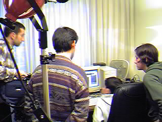 Con todo el equipo de Telecinco: Miguel Angel Ambrosio (periodista), Idoia Urkidi (periodista) y Jon Gonzlez (cmara).