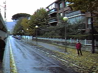 Siguiendo esta c/ Negubide, te diriges a la Plaza de la Estaci�n de Las Arenas.