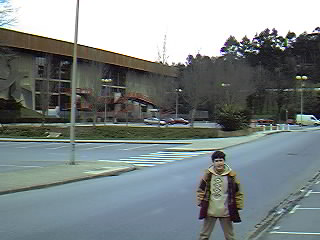 Polideportivo Fadura. Algorta. Visita el monumento m�s rec�ndito de Getxo, siguiendo por la c/ Larra�azubi.